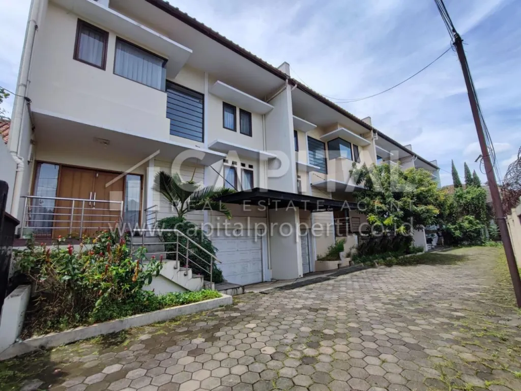Jual rumah minimalis di area Kumala Garden sayap Pasteur Bandung (Unit B) | iklanova.com