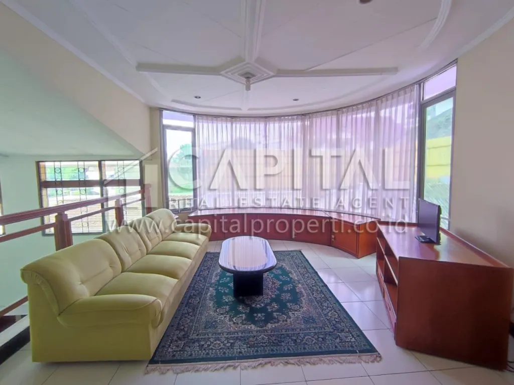 Jual rumah nyaman dan terawat di Budisari Setiabudi Bandung | iklanova.com