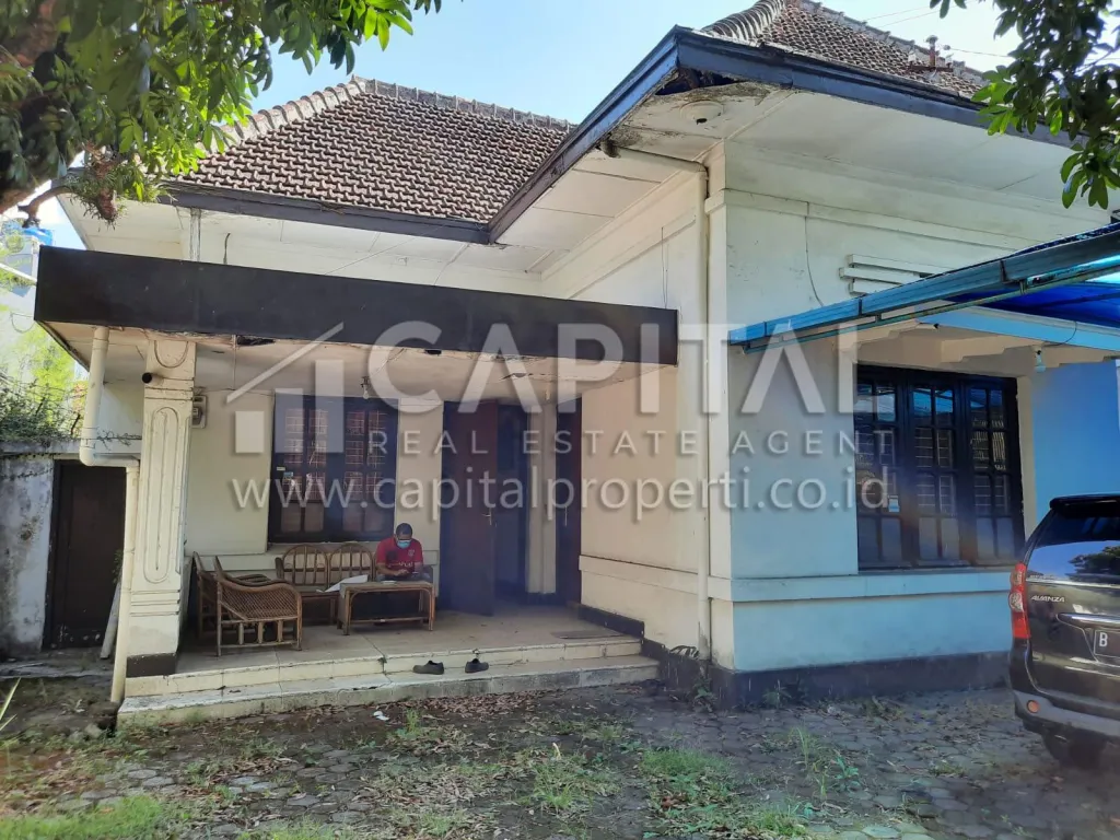 Jual rumah sangat strategis di sayap Riau Bandung Kota | iklanova.com