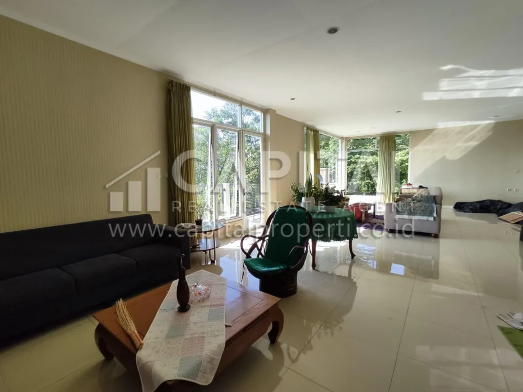 Jual rumah sejuk dan asri di kawasan Dago Bandung | iklanova.com