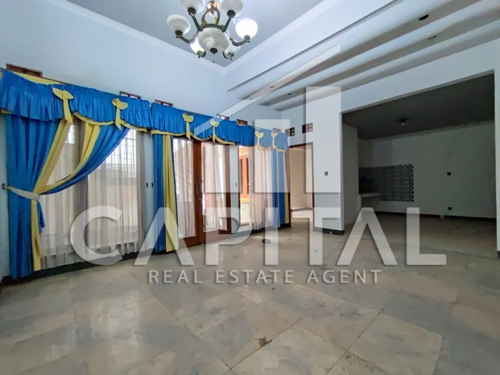 Jual rumah siap huni di Komplek Kopo Mas Bandung | iklanova.com