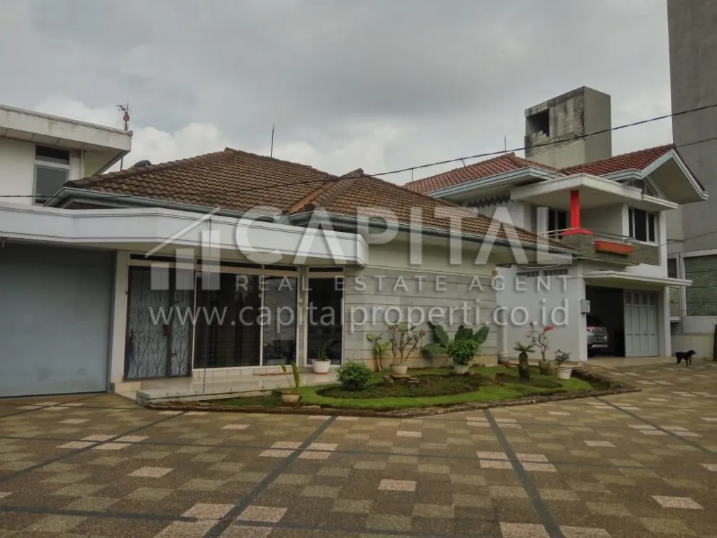 Jual rumah untuk usaha di Dago Raya Golf Bandung | iklanova.com