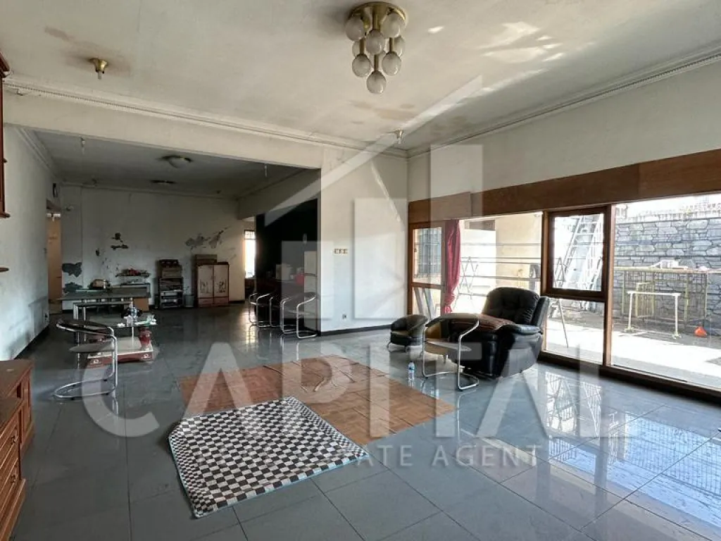 Jual rumah usaha 2 lantai lokasi strategis di Cimahi | iklanova.com