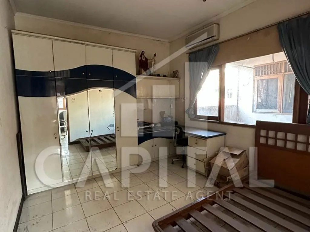 Jual rumah usaha 2 lantai lokasi strategis di Cimahi | iklanova.com