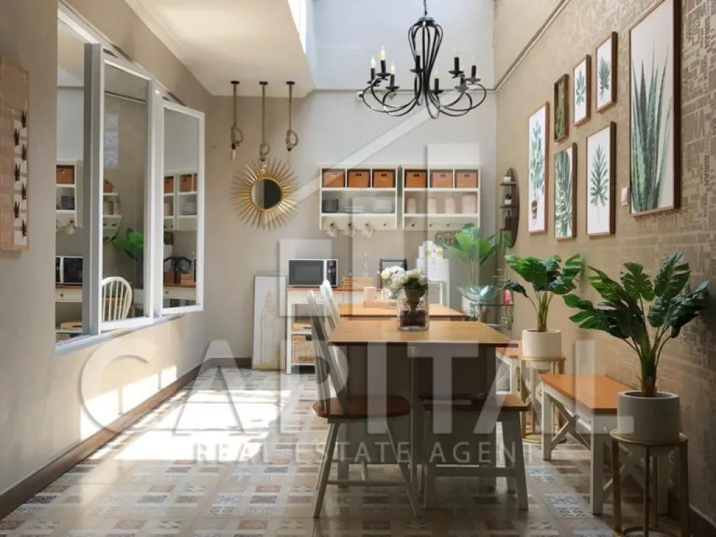 Jual rumah usaha di sayap Pasteur Bandung | iklanova.com