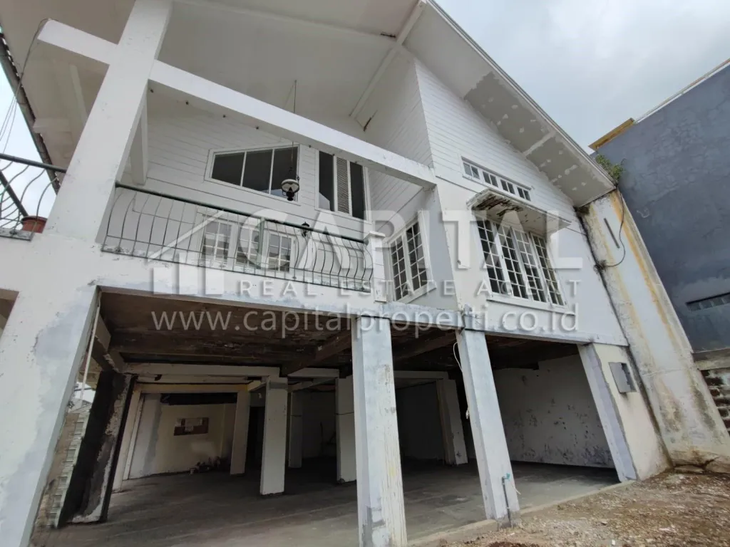 Jual rumah usaha di Sukahaji Gegerkalong Bandung | iklanova.com