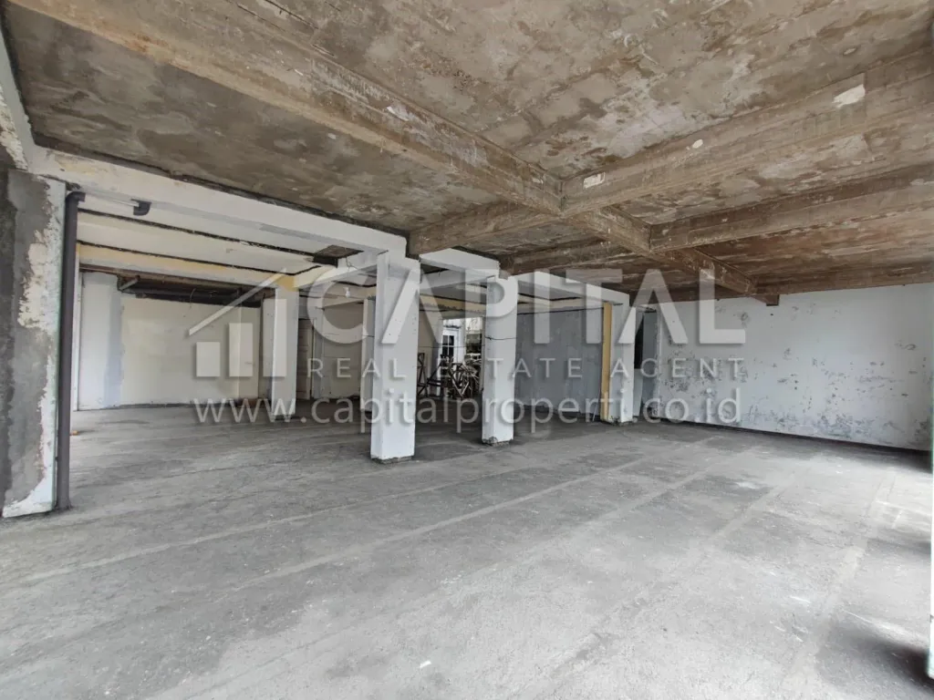 Jual rumah usaha di Sukahaji Gegerkalong Bandung | iklanova.com