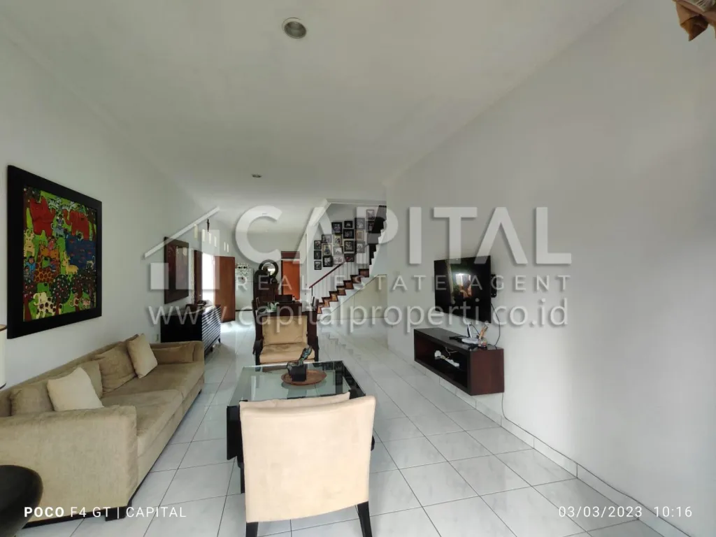 Jual rumah villa 2 lantai di Gegerkalong Permai Bandung | iklanova.com