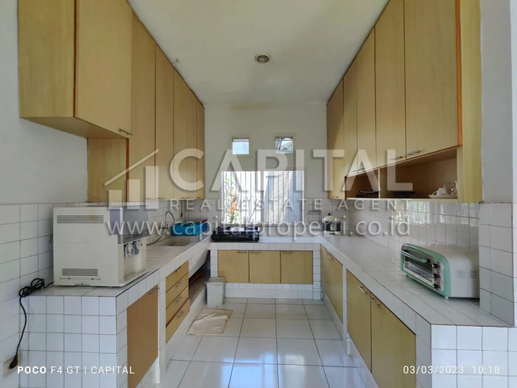 Jual rumah villa 2 lantai di Gegerkalong Permai Bandung | iklanova.com