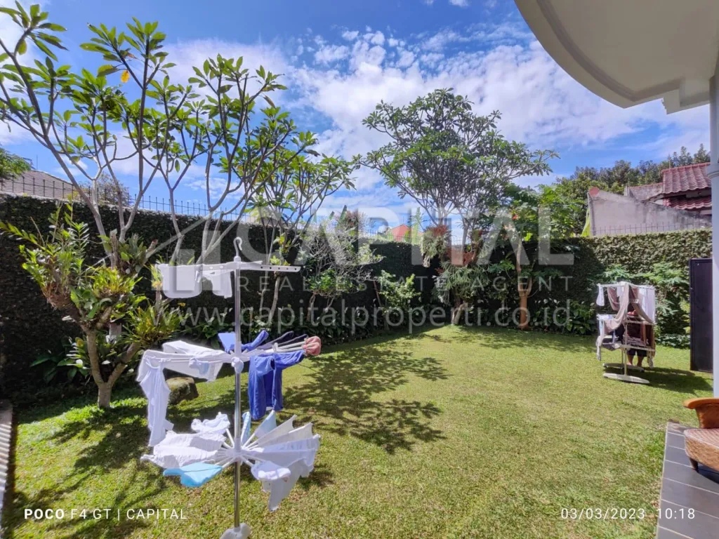 Jual rumah villa 2 lantai di Gegerkalong Permai Bandung | iklanova.com