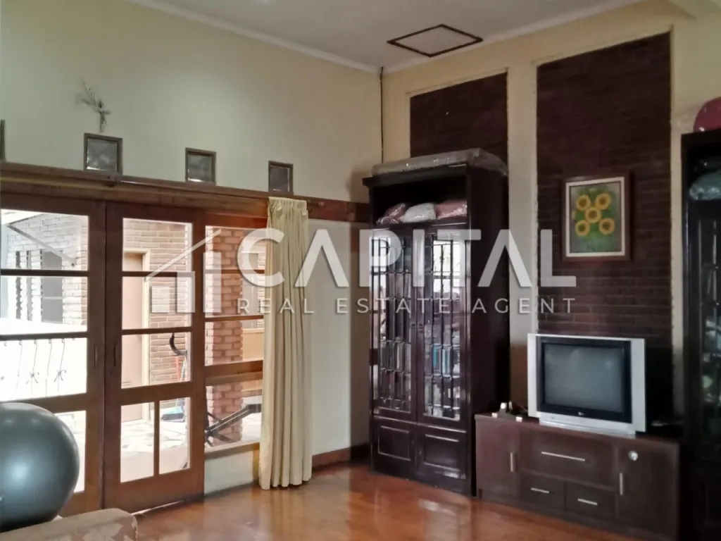 Jual segera ! Rumah etnik tropis di sayap Buahbatu/sayap BKR | iklanova.com