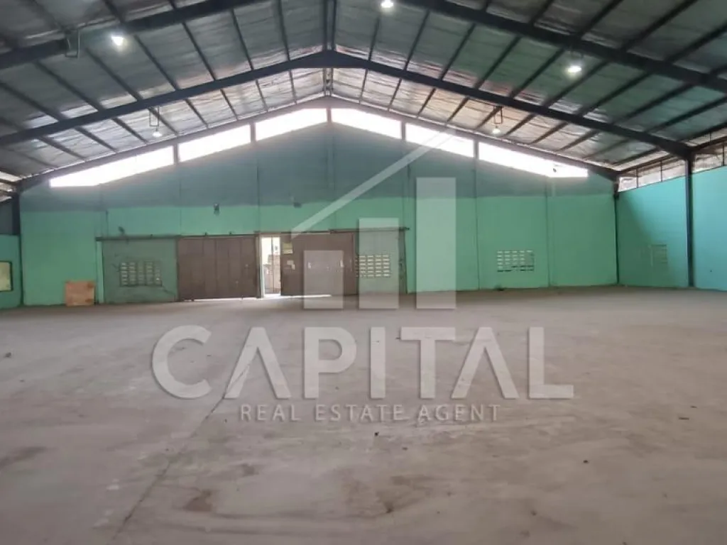 Jual tanah dan bangunan di Mainroad Soekarno Hatta | iklanova.com