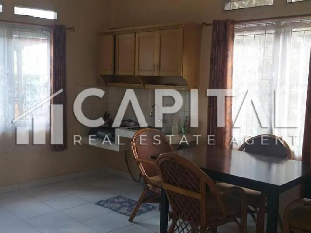 Jual villa dengan view cantik Gunung Pangrango di Cisarua Puncak | iklanova.com