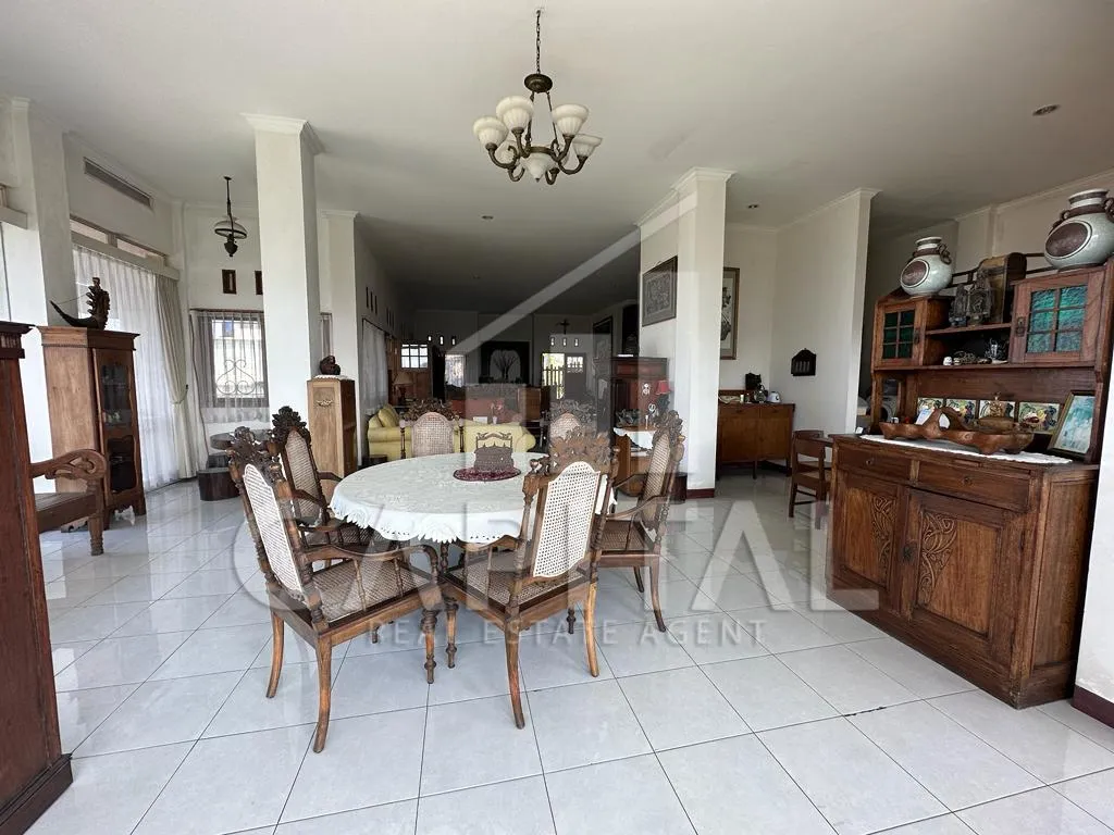 Jual villa di Bukit Pakar Dago | iklanova.com