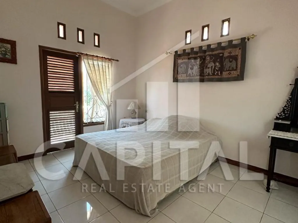 Jual villa di Bukit Pakar Dago | iklanova.com