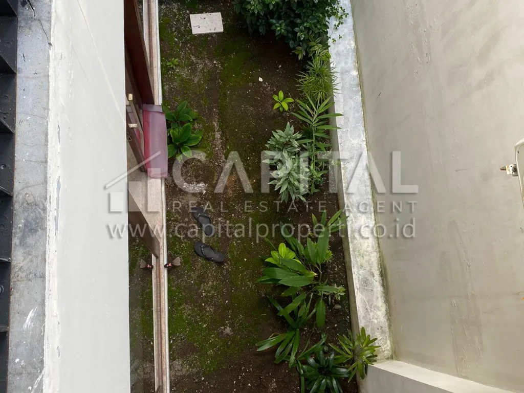 Jual villa modern 2 lantai di Canggu Berawa Bali | iklanova.com