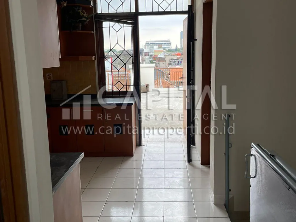 Jual/Sewa 3 lantai ruko di Lengkong Besar Bandung | iklanova.com