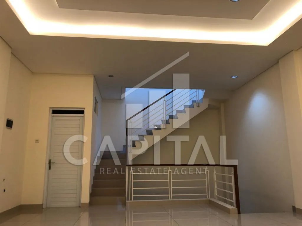 Jual/Sewa ruko 4 lantai di Mochammad Toha Bandung | iklanova.com