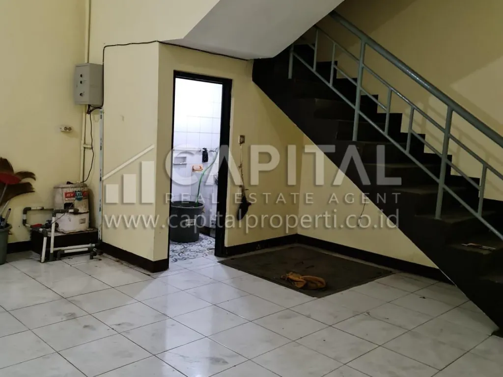 Jual/Sewa ruko strategis 3 lantai di mainroad Kopo Bandung | iklanova.com