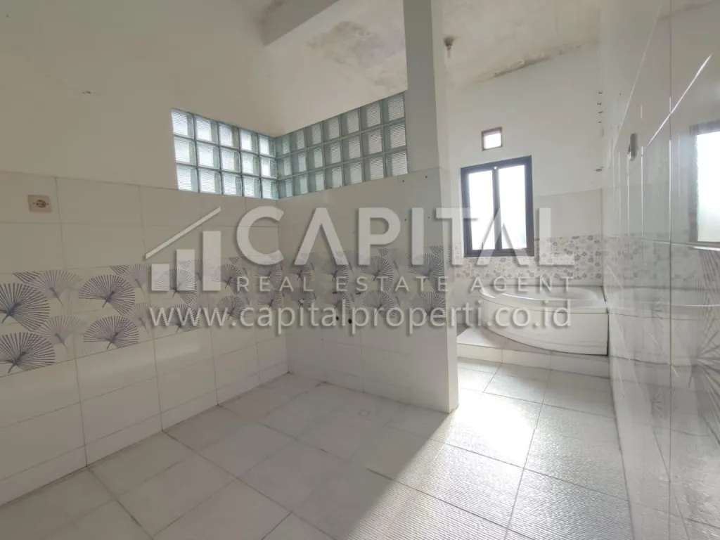 Jual/Sewa rumah usaha/ruko strategis di area Antapani Bandung Kota | iklanova.com