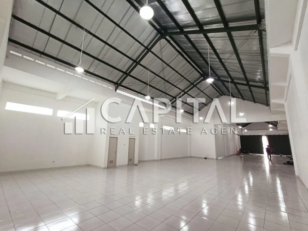 Sewa gudang baru strategis di jalan lintas provinsi Tasikmalaya | iklanova.com