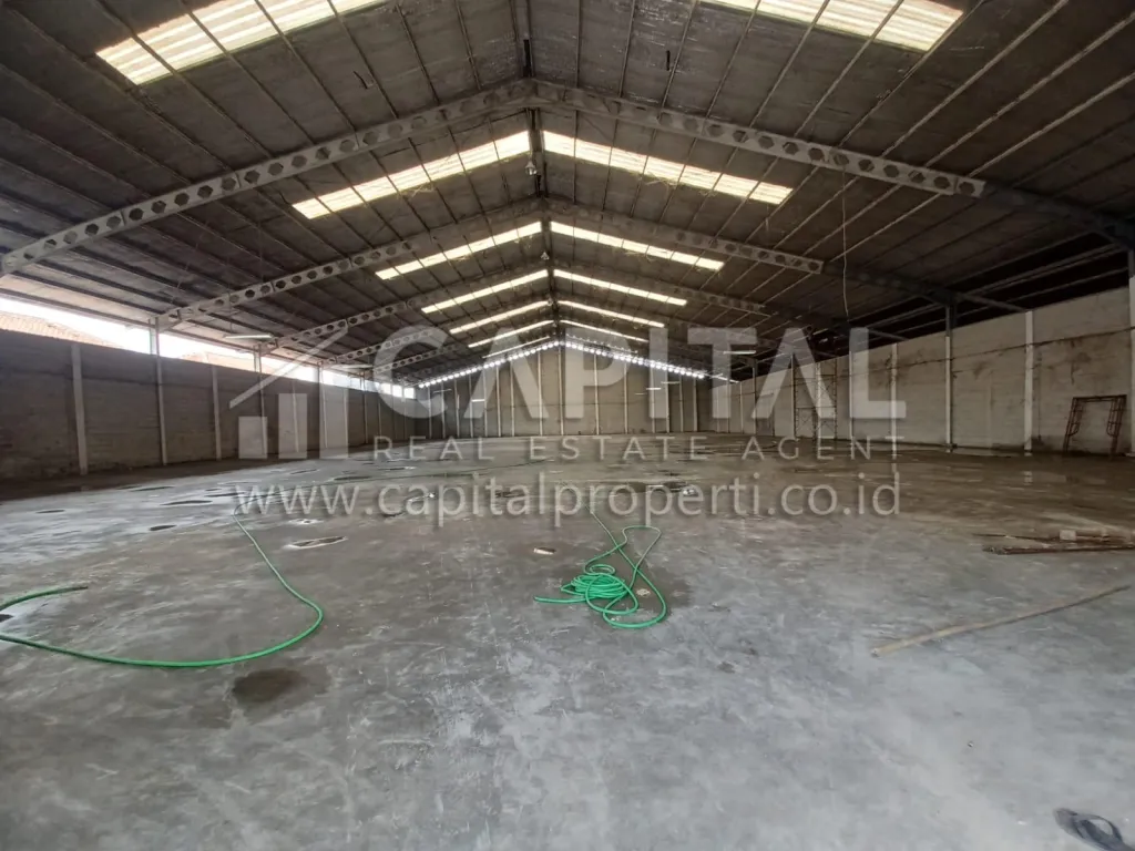 Sewa gudang bersih dan siap pakai dekat Tol Padalarang | iklanova.com