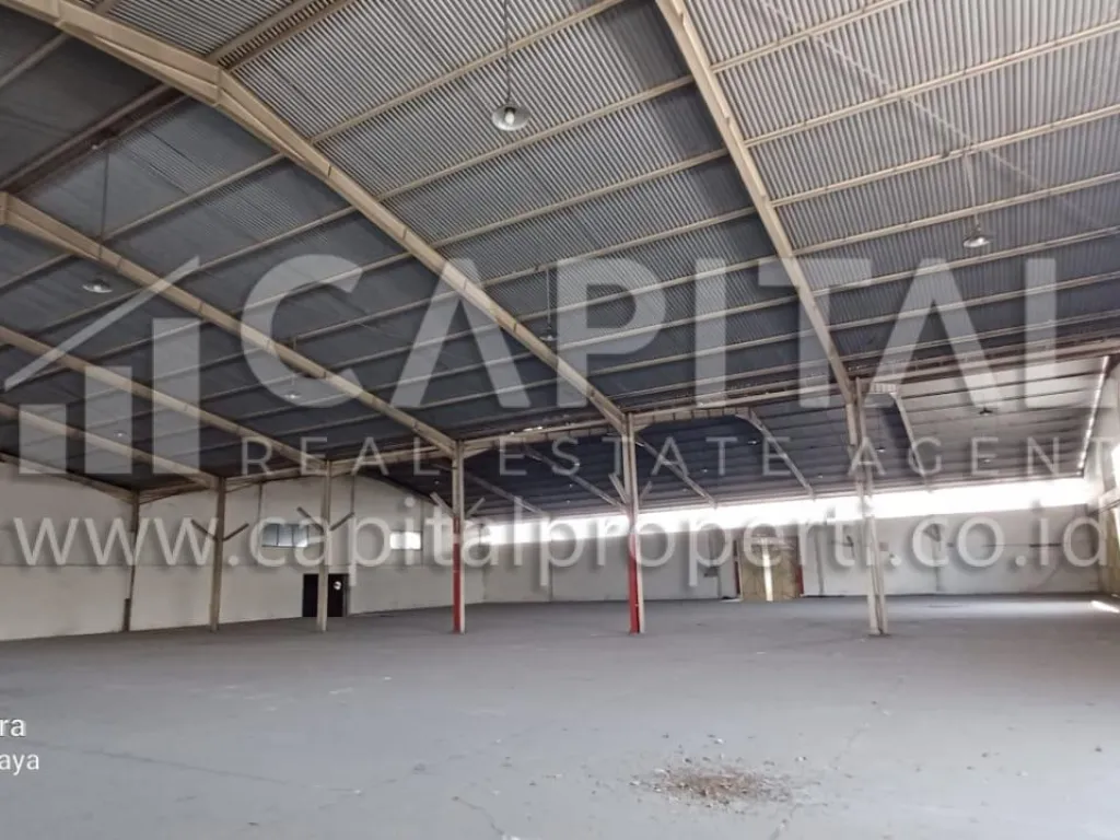 Sewa gudang konstruksi baja sangat luas di Kopo Katapang Bandung | iklanova.com