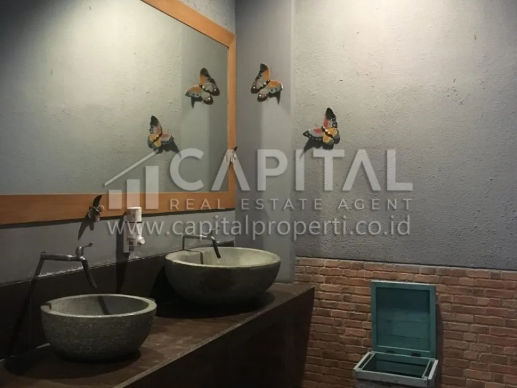 Sewa ruang usaha 2 lantai di Dipatiukur Bandung | iklanova.com