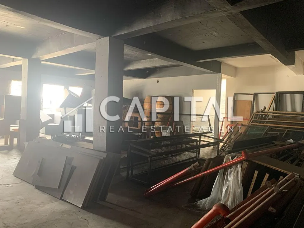 Sewa ruang usaha strategis di Setiabudi Bandung | iklanova.com