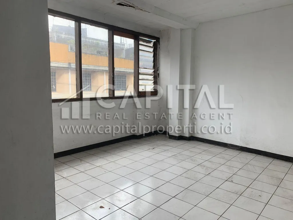 Sewa ruko 2.5 lantai di Astanaanyar Bandung | iklanova.com