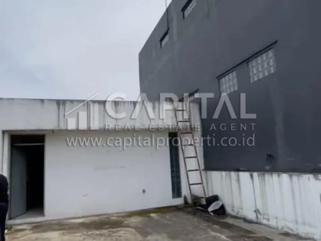 Sewa ruko strategis 3.5 lantai di pusat bisnis sayap Alkateri Bandung | iklanova.com