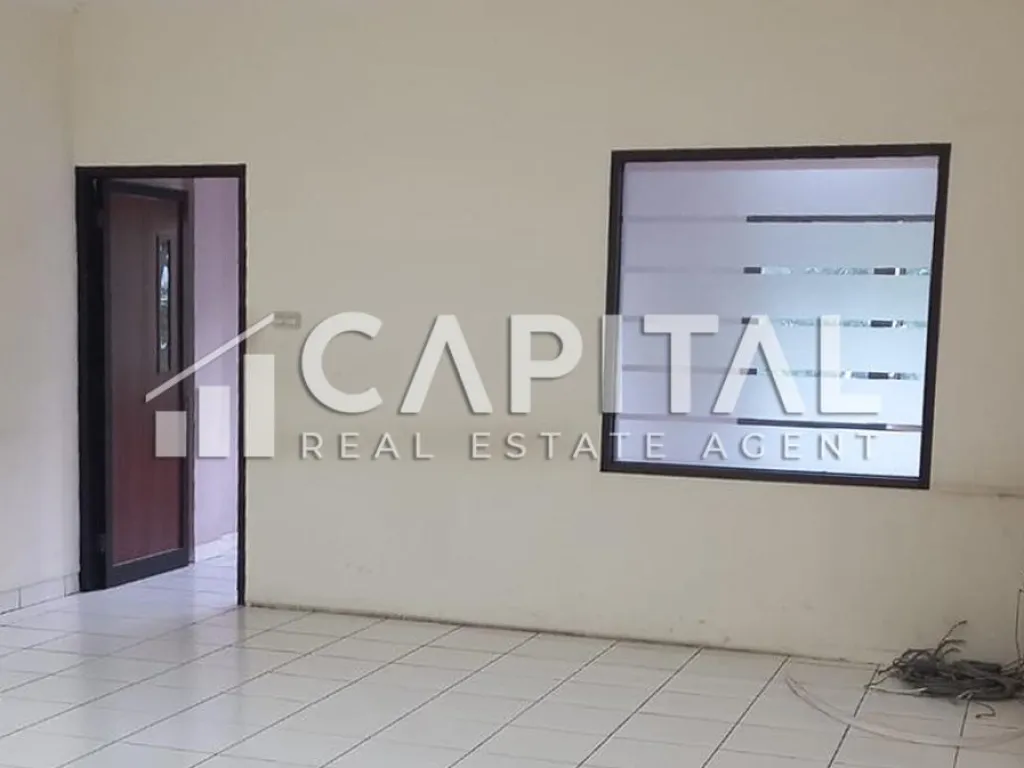 Sewa ruko strategis 4 lantai di Gatot Subroto Bandung | iklanova.com