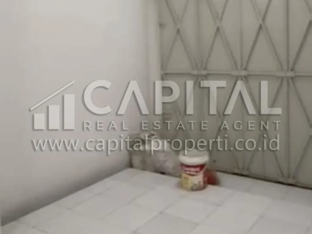 Sewa ruko strategis 4 lantai di sayap Pasar Baru Bandung | iklanova.com