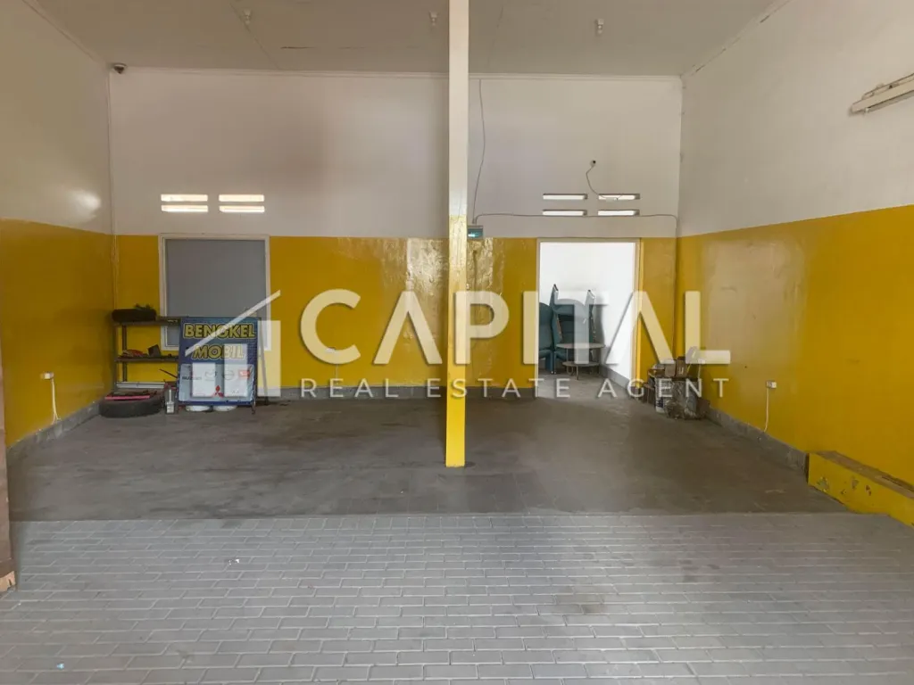 Sewa ruko strategis di Jalan Sudirman | iklanova.com