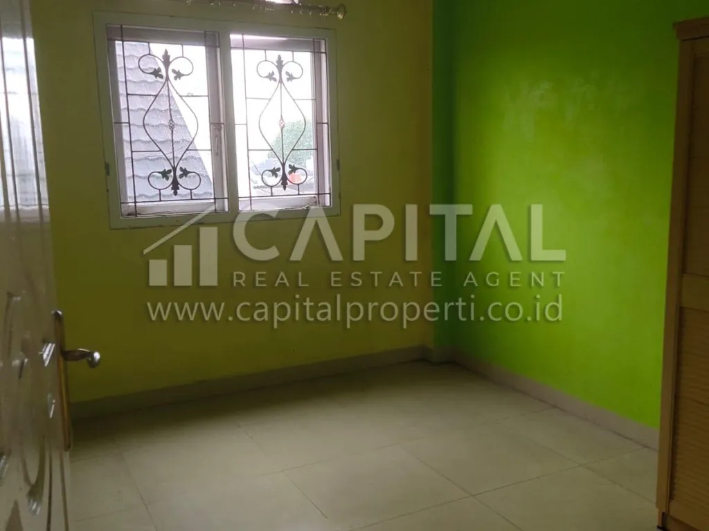 Sewa rumah 2 lantai di Sarijadi Bandung | iklanova.com