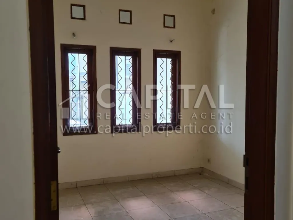 Sewa rumah 2 lantai di TKI 3 Bandung | iklanova.com