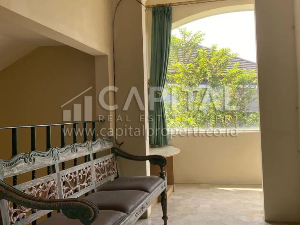 Sewa rumah 2 lantai siap huni di Tubagus Ismail Bandung Kota | iklanova.com