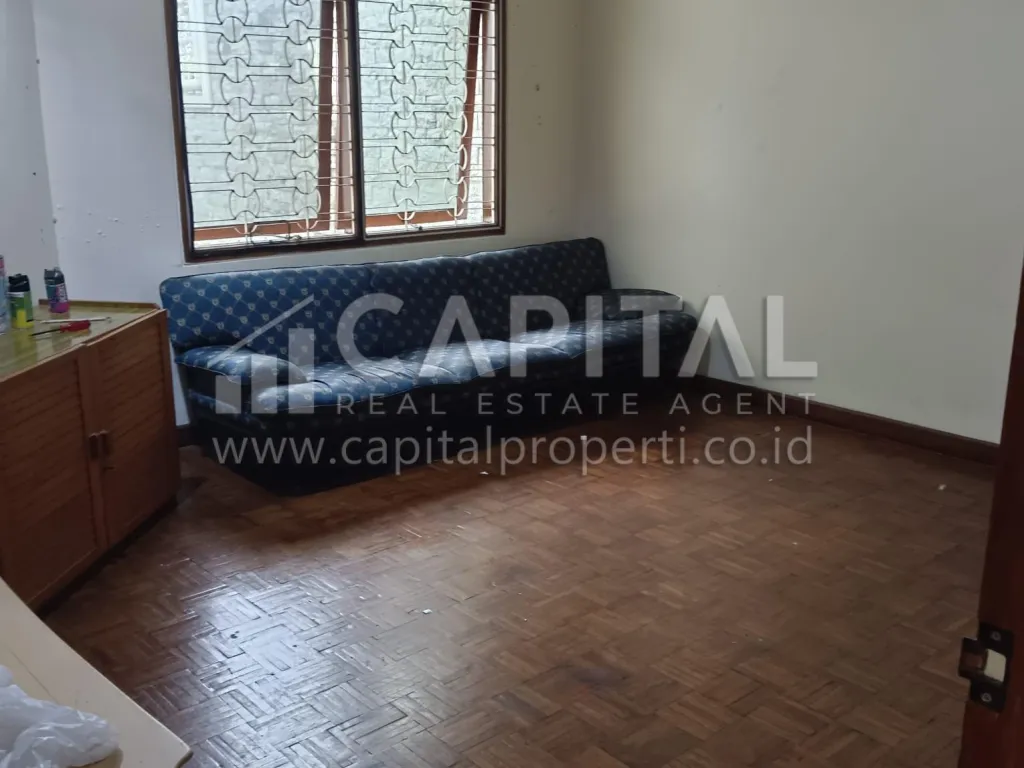 Sewa rumah 2 lantai strategis di Terusan Sutami Bandung Kota | iklanova.com