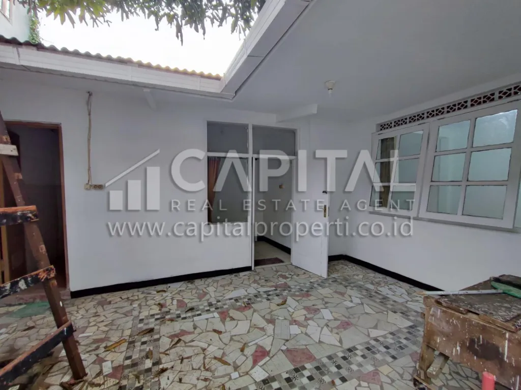 Sewa rumah asri dan terawat di Sarijadi Bandung Kota | iklanova.com