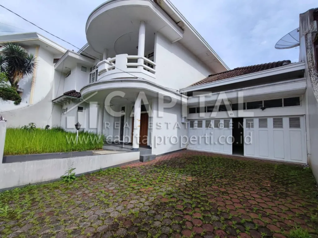 Sewa rumah di kawasan elite Bandung Utara | iklanova.com