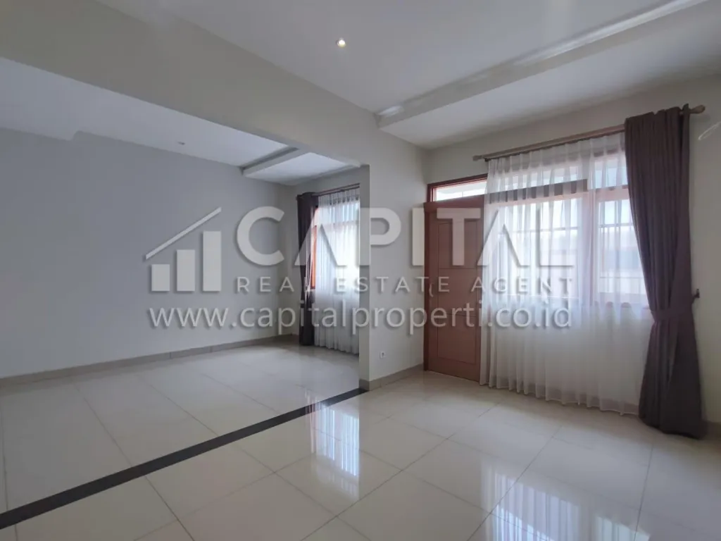 Sewa rumah di Kota Baru Parahyangan | iklanova.com