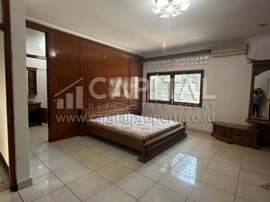 Sewa rumah strategis di Sayap Pasteur Bandung | iklanova.com