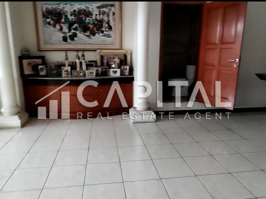 Turun harga! Jual rumah asri dan terawat di sayap Ciumbuleuit Bandung | iklanova.com