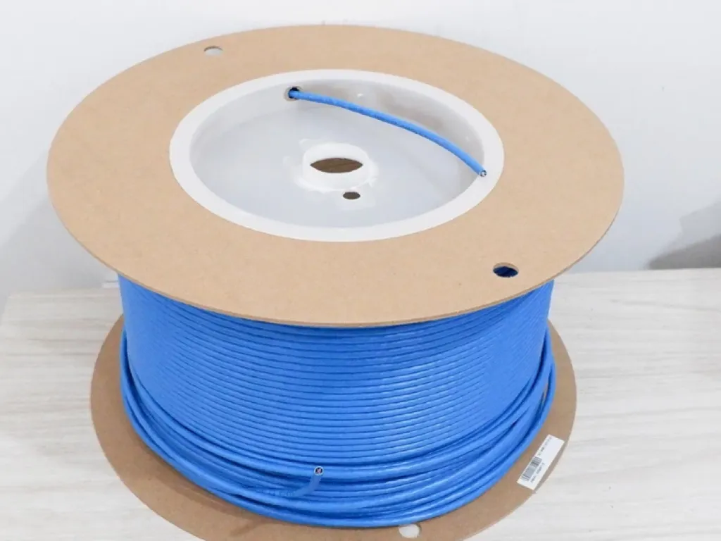 Kabel Commscope CAT6 Original (1000Feet) 305Meter Blue | iklanova.com